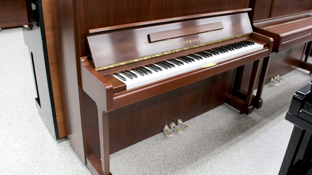 全店販売中 D ヤマハ ピアノ アップライト 88鍵盤 椅子 MC10WnC 30742