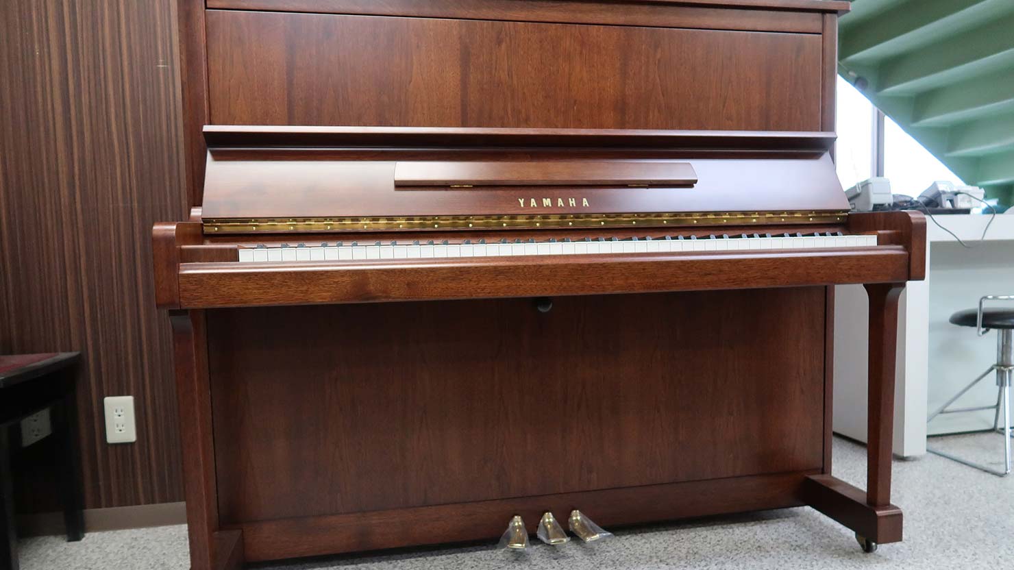 【売約済み】中古 アップライトピアノ ヤマハMX300R