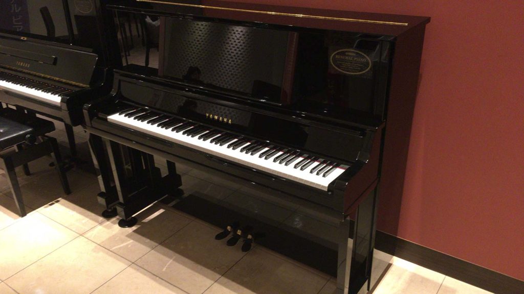 アップライトピアノ ヤマハリニューアルピアノUX100 | スガナミ中古ピアノ