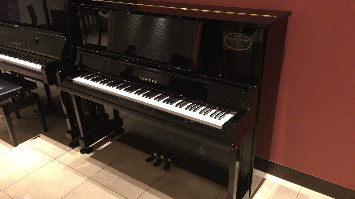 【売約済み】中古 アップライトピアノ ヤマハリニューアルピアノUX100