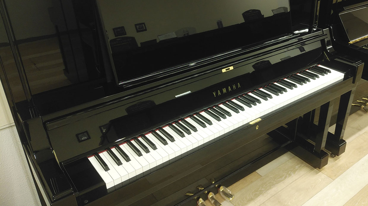 【売約済み】中古 アップライトピアノ 明石店取扱：ヤマハリニューアルピアノUX50BL