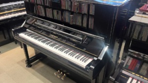 ヤマハサイレントピアノYU30SB