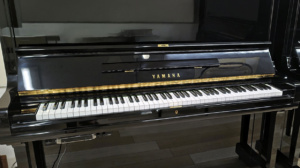 明石店取扱：ヤマハU3H消音機能付き