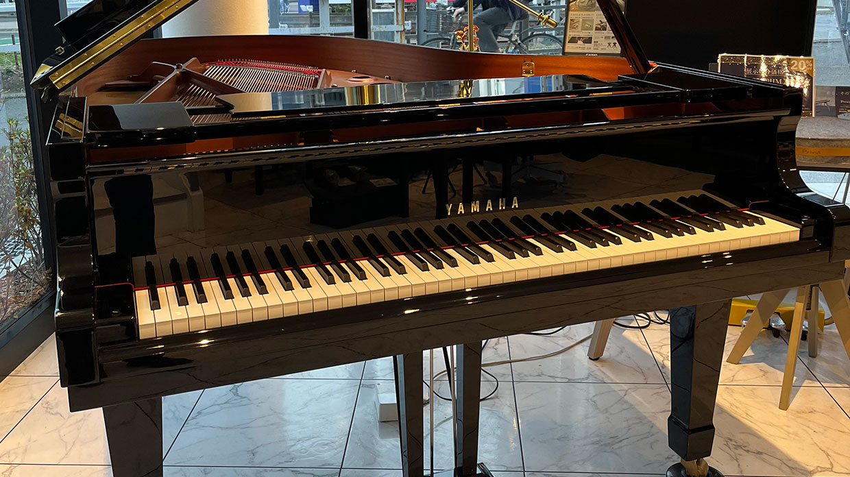 中古 グランドピアノ ヤマハC3